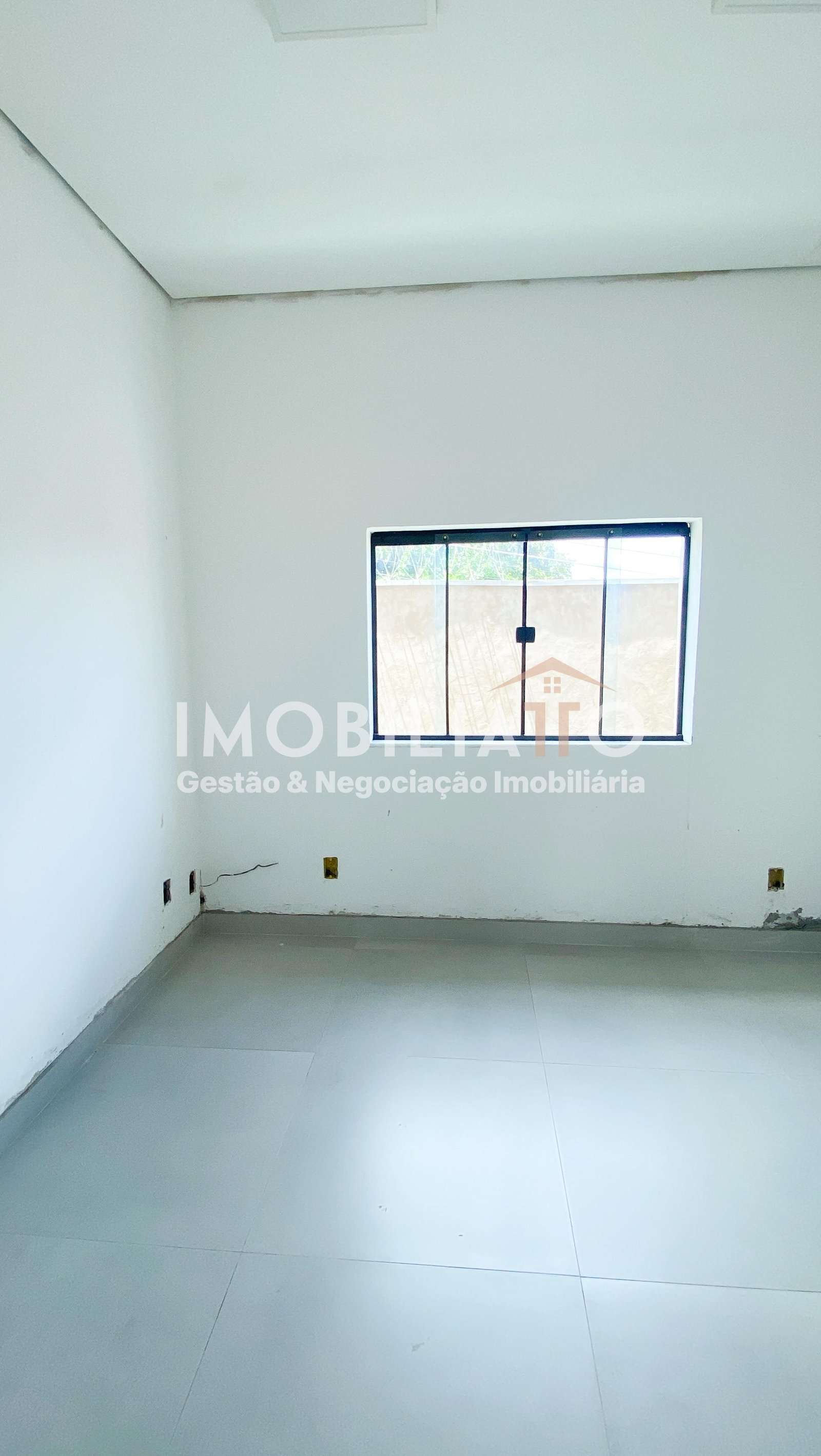Imóvel comercial à venda no Bairro Araés em Cuiabá – ideal para clínicas e escritórios