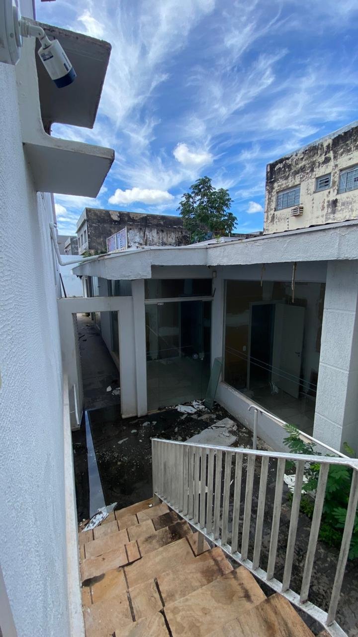 Imóvel comercial à venda na Av. Major Gama em Cuiabá – 615m², 20 salas e 12 banheiros