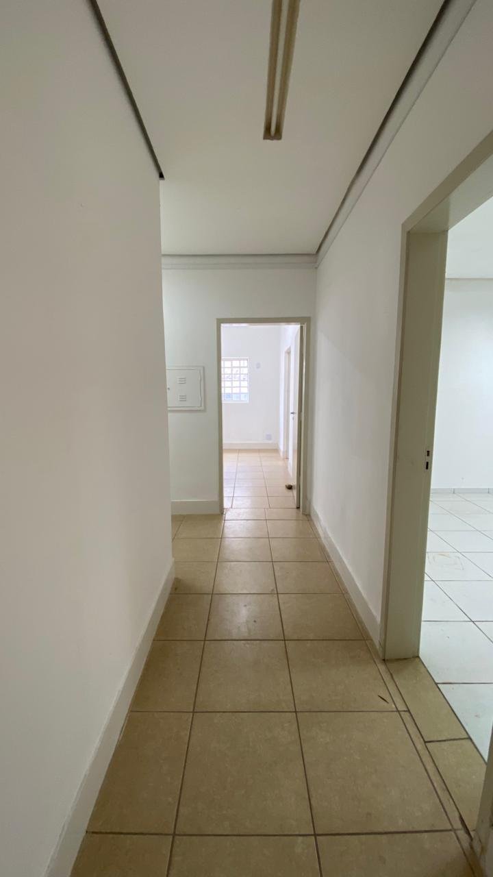 Imóvel comercial à venda na Av. Major Gama em Cuiabá – 615m², 20 salas e 12 banheiros