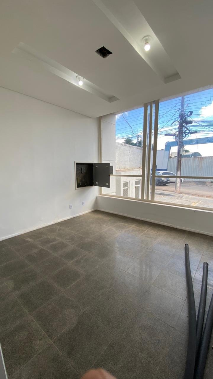 Imóvel comercial à venda na Av. Major Gama em Cuiabá – 615m², 20 salas e 12 banheiros