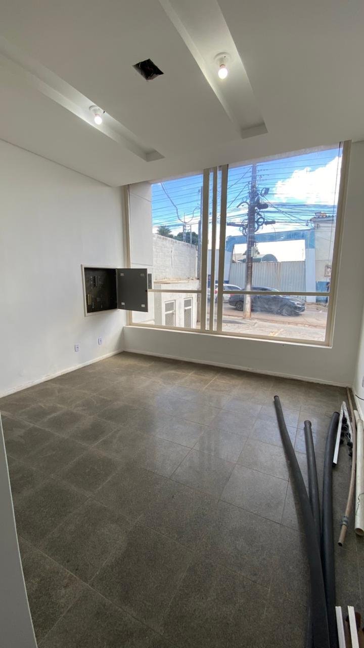 Imóvel comercial à venda na Av. Major Gama em Cuiabá – 615m², 20 salas e 12 banheiros