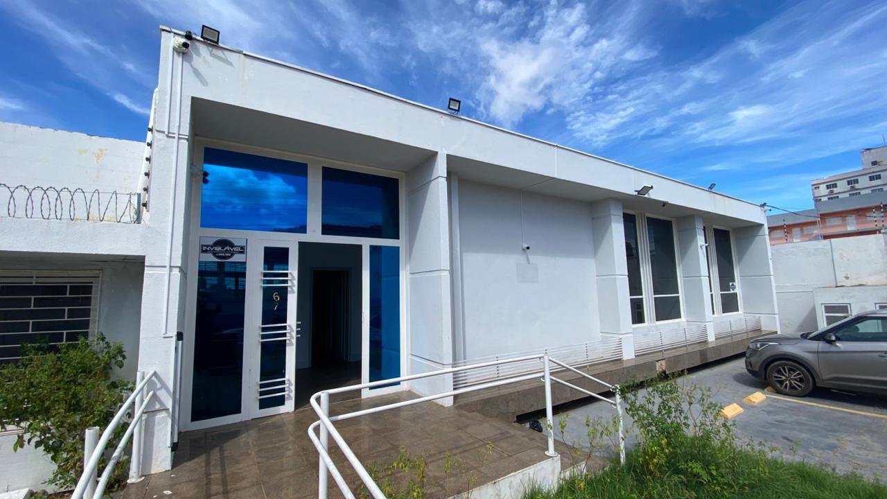 Imóvel comercial à venda na Av. Major Gama em Cuiabá – 615m², 20 salas e 12 banheiros