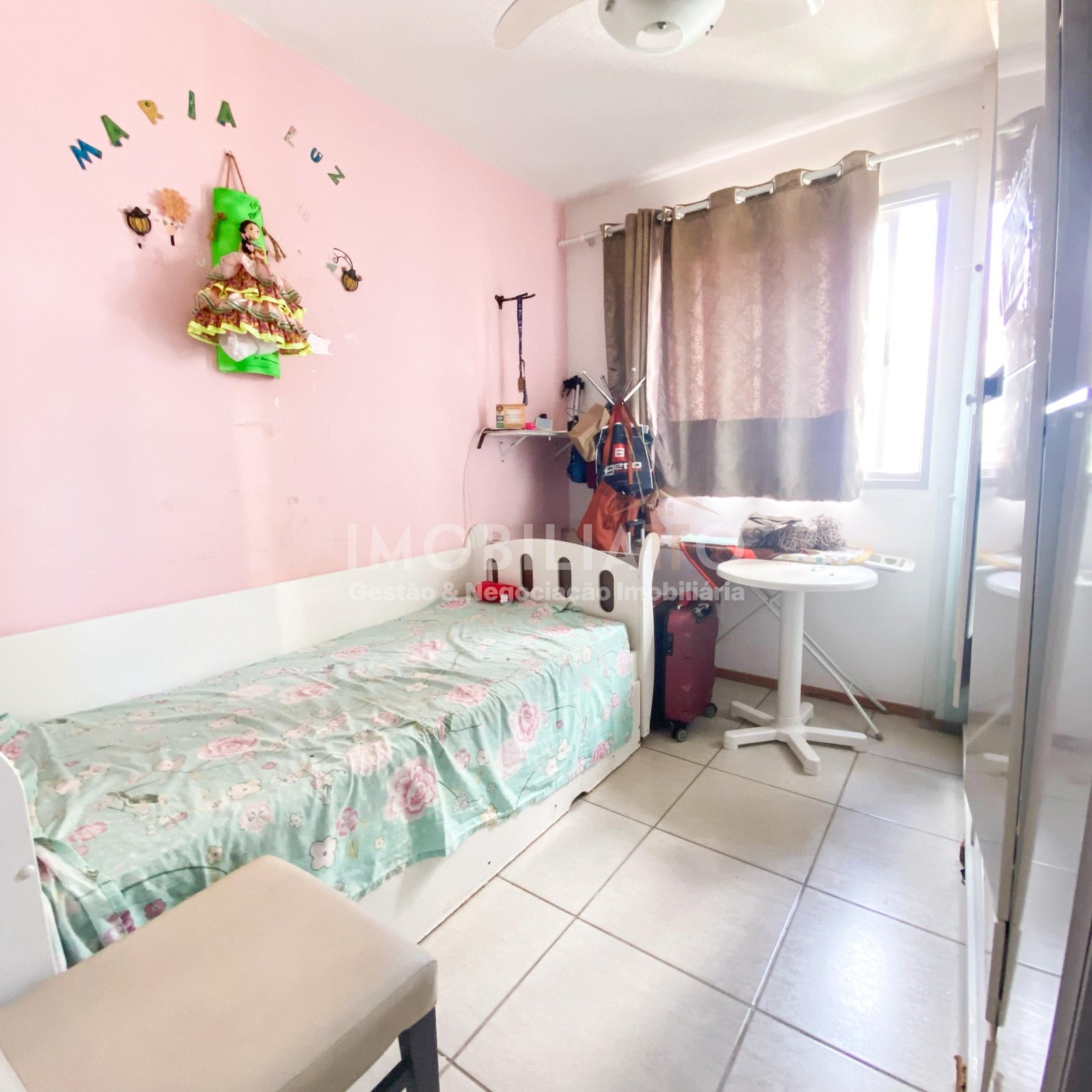 Apartamento 2 Quartos com Suíte Ampla à Venda no Garden Três Américas