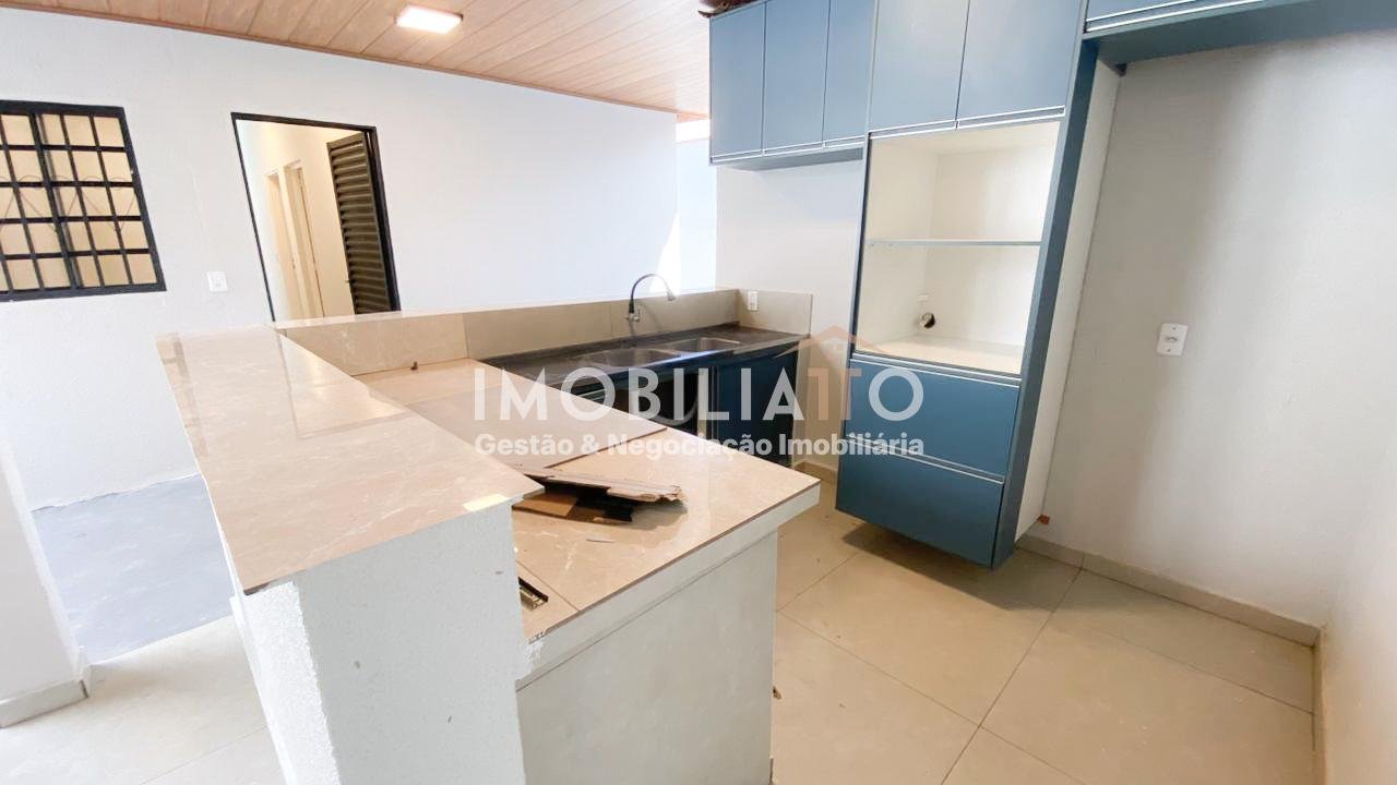 Casa à venda no Jardim Universitário em Cuiabá - 3 quartos, piscina e área gourmet