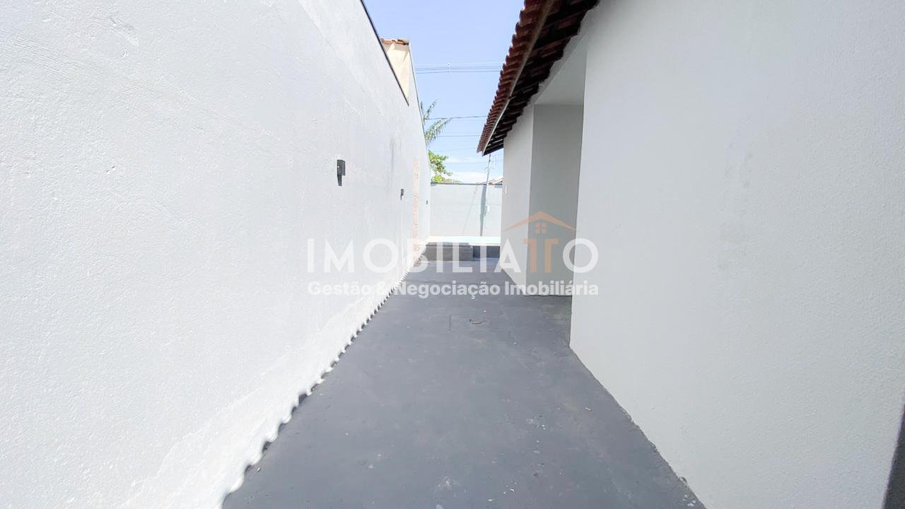 Casa à venda no Jardim Universitário em Cuiabá - 3 quartos, piscina e área gourmet