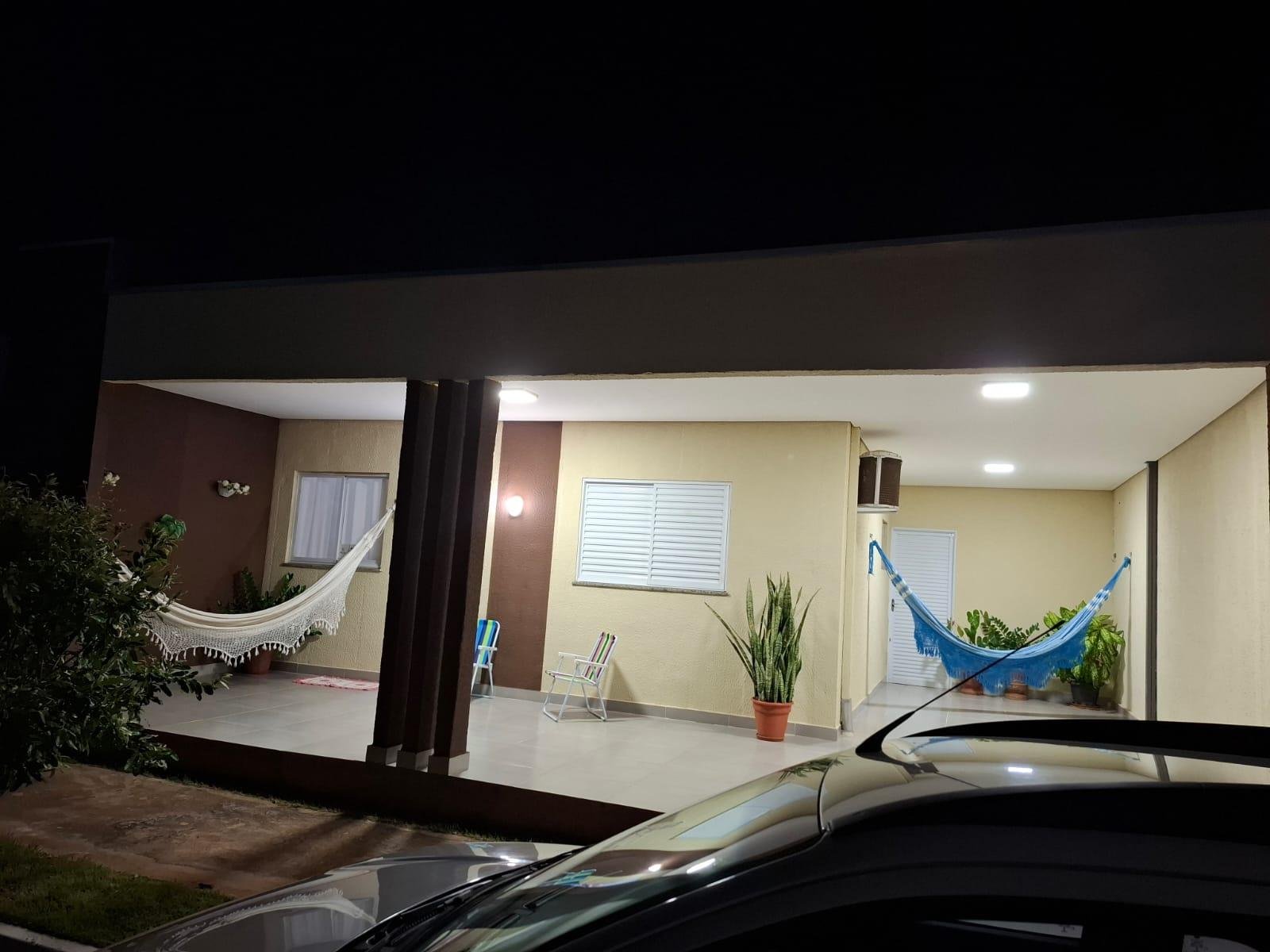 Casa à venda no Condomínio Hawai em Cuiabá – 2 quartos, quintal amplo e documentação pronta