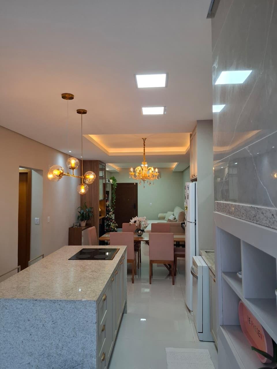 Casa de alto padrão à venda no Condomínio Primor das Torres em Cuiabá – 3 quartos, porteira fechada e energia solar