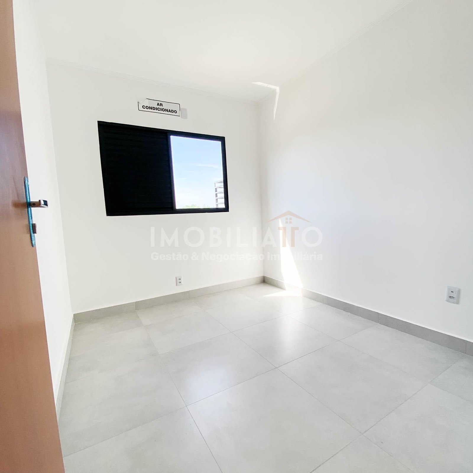 Apartamento 2 quartos no condomínio bela marina próximo a UNIC