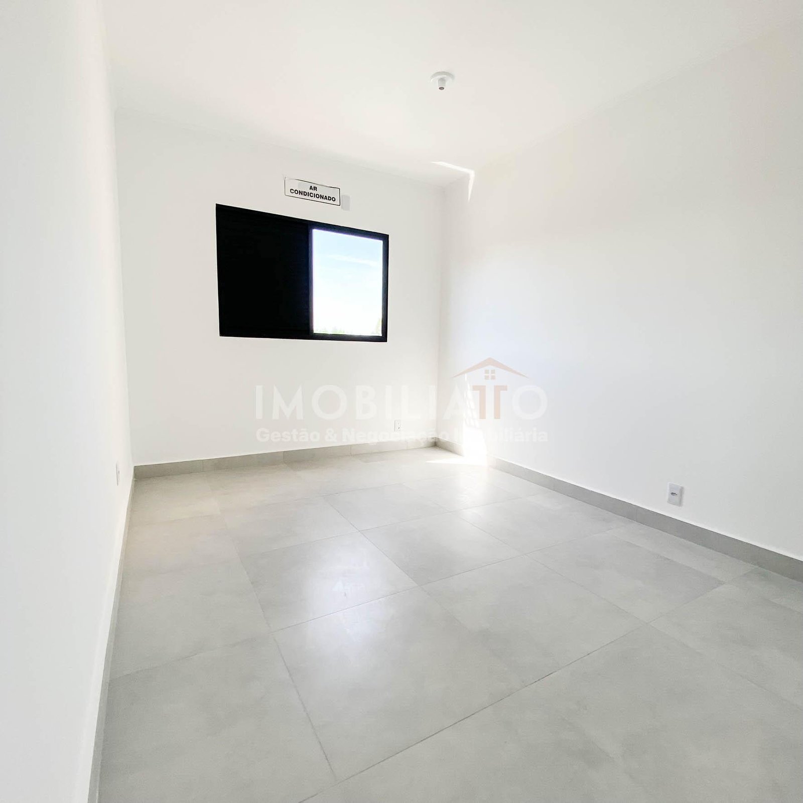 Apartamento 2 quartos no condomínio bela marina próximo a UNIC