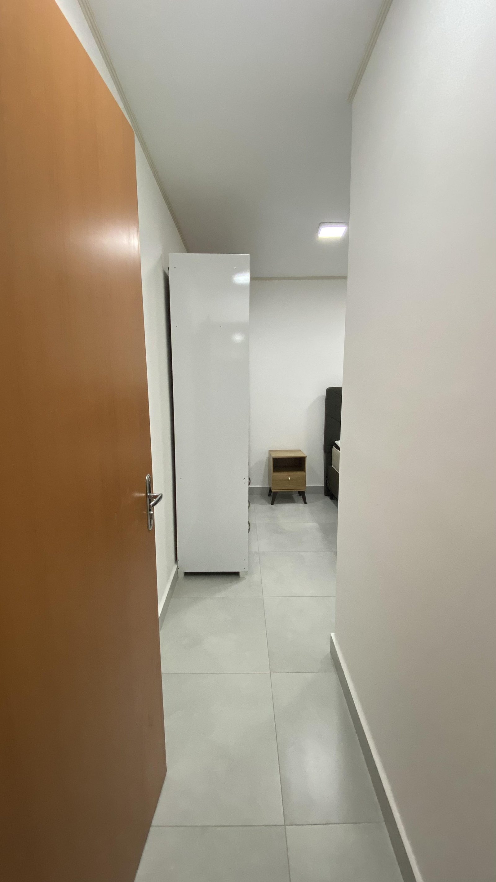 Apartamento mobiliado para locação no Condomínio Bela Marina em Cuiabá – 2 quartos e 2 vagas