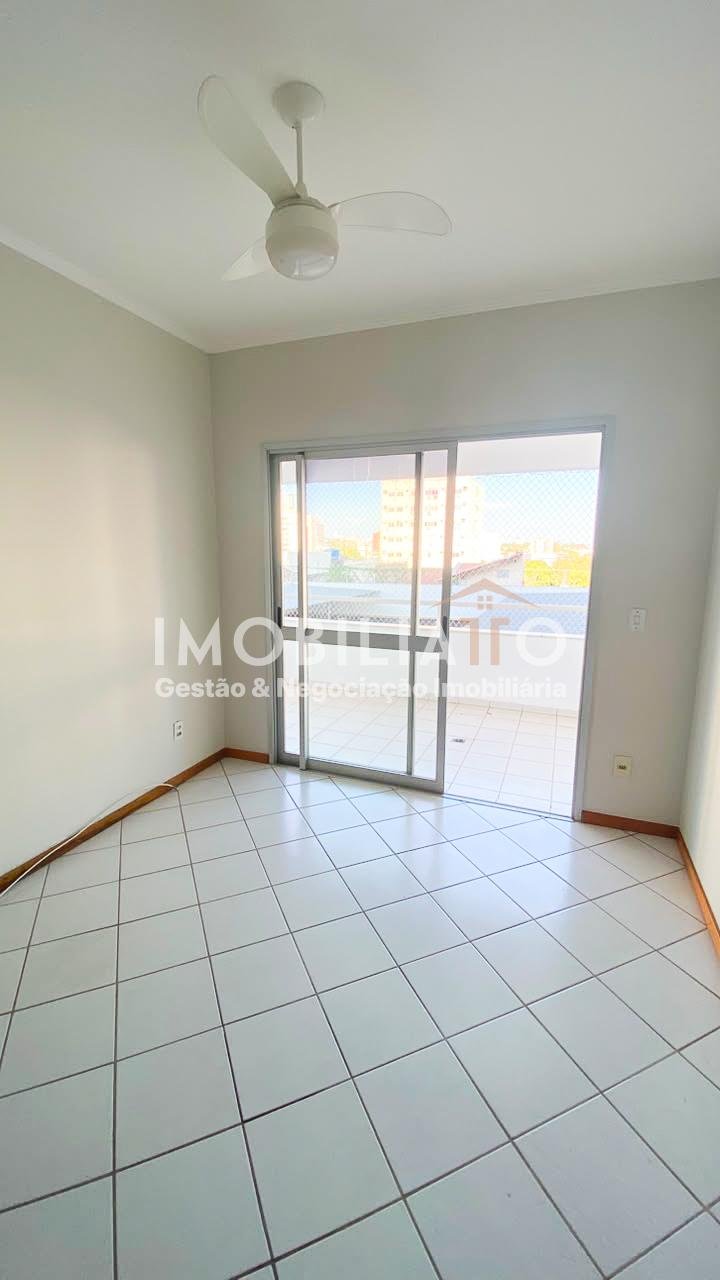 Apartamento à venda no Edifício Villa Santander em Cuiabá – 3 quartos, suíte e varanda ampla
