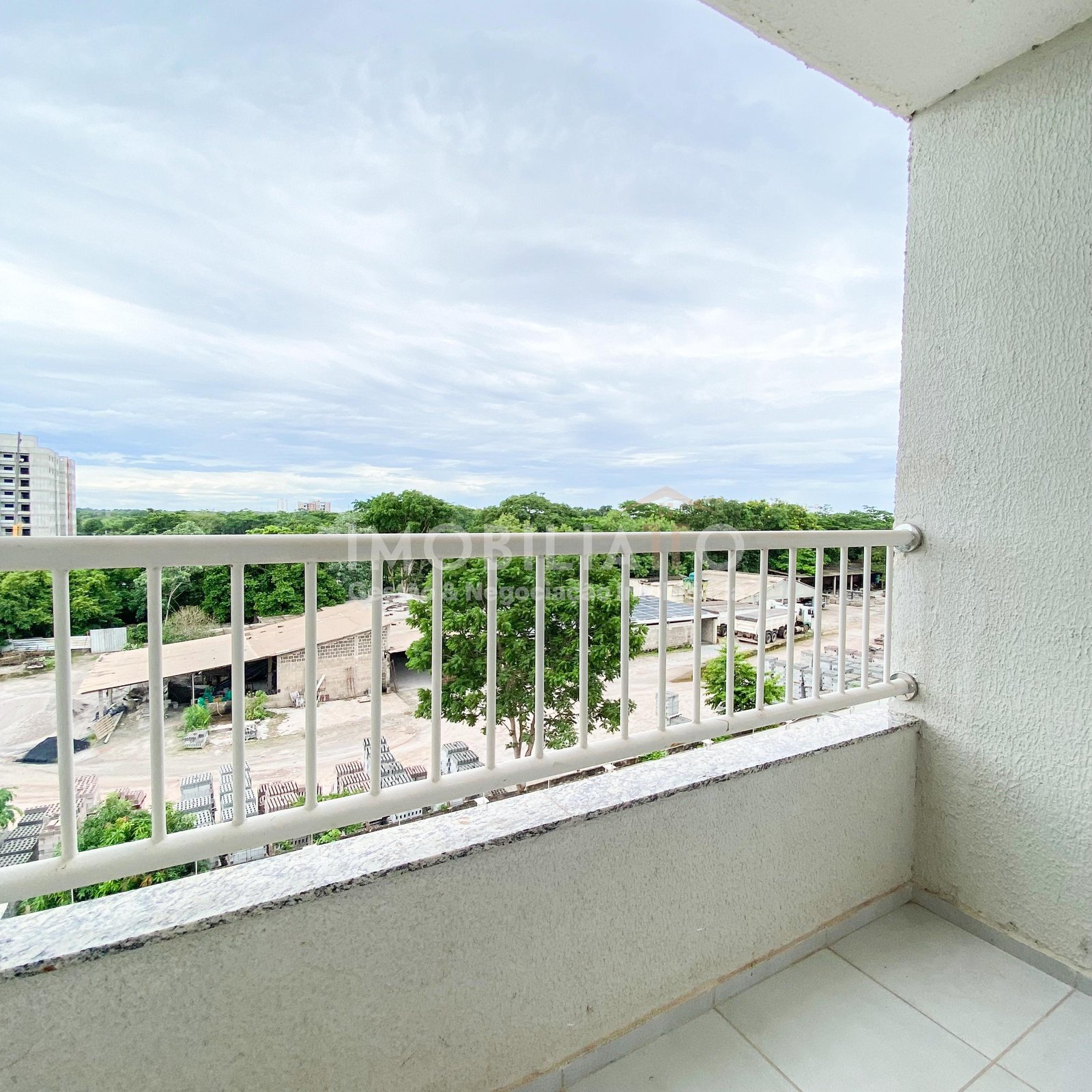 Apartamento à Venda no Condomínio Chapada Raviera - 2 Quartos, Bela Marina, Cuiabá