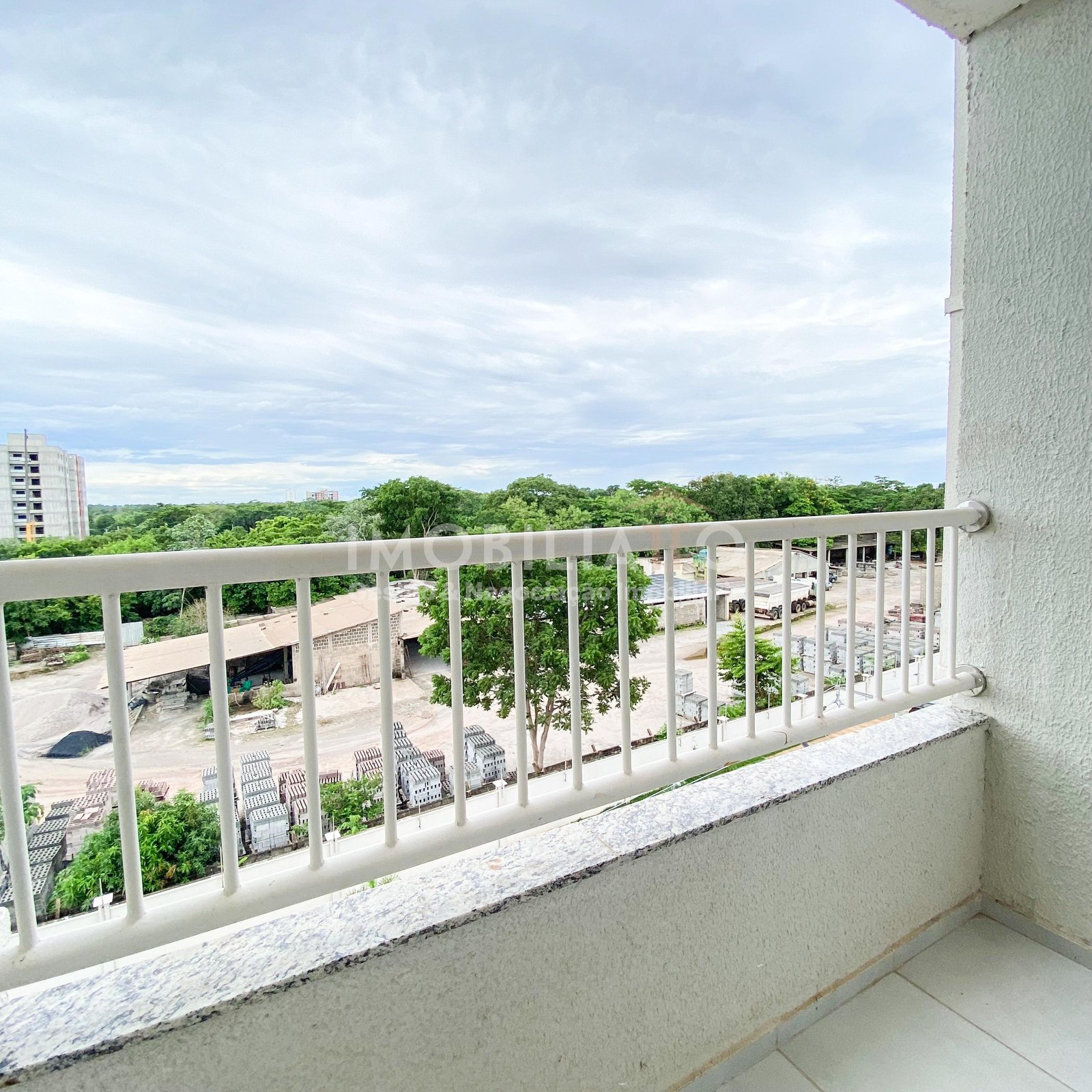 Apartamento à Venda no Condomínio Chapada Raviera - 2 Quartos, Bela Marina, Cuiabá