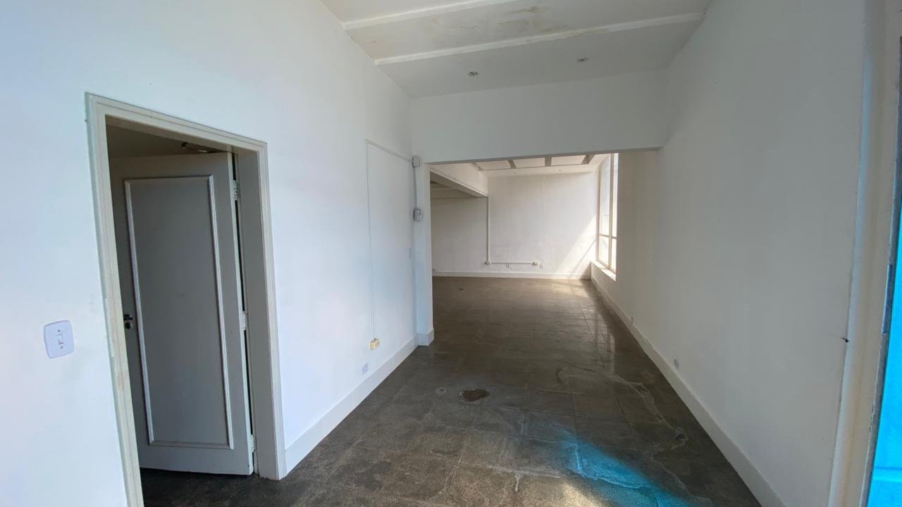 Imóvel comercial à venda na Av. Major Gama em Cuiabá – 615m², 20 salas e 12 banheiros