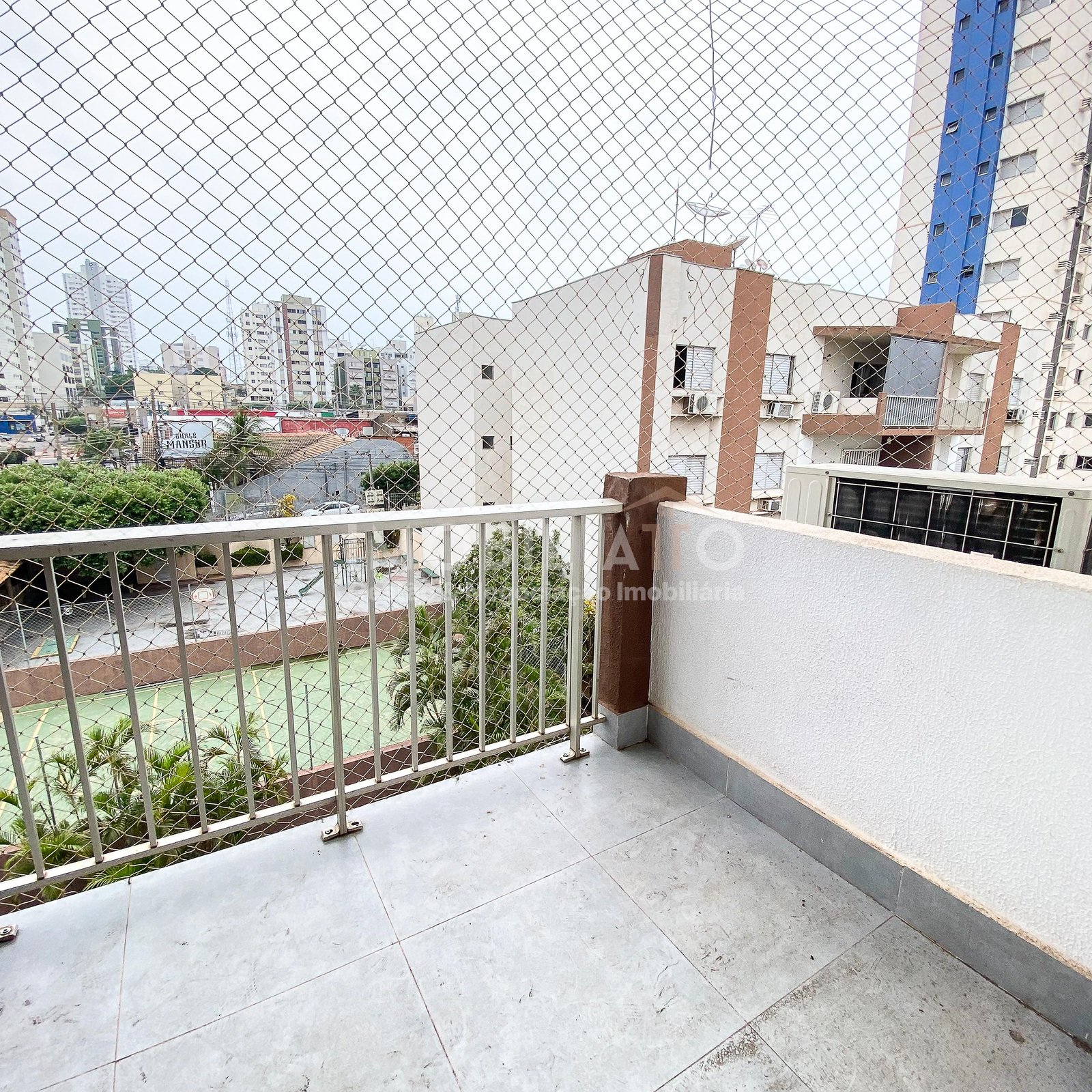 Apartamento à Venda no Edifício Piazza Florença - 2 Quartos, Cuiabá, R$ 300 Mil