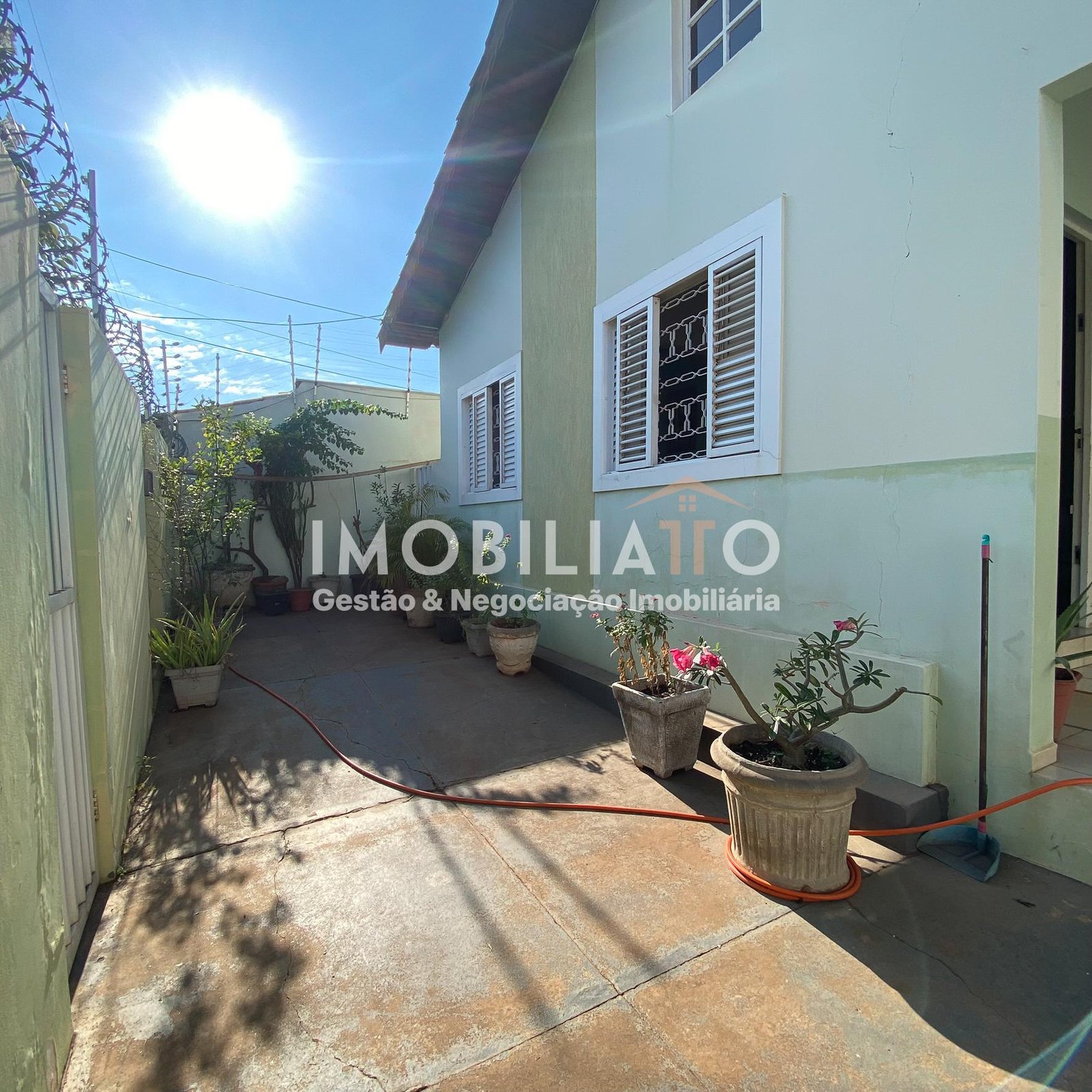 Casa à venda no CPA em Cuiabá – 3 suítes, área gourmet e 4 vagas