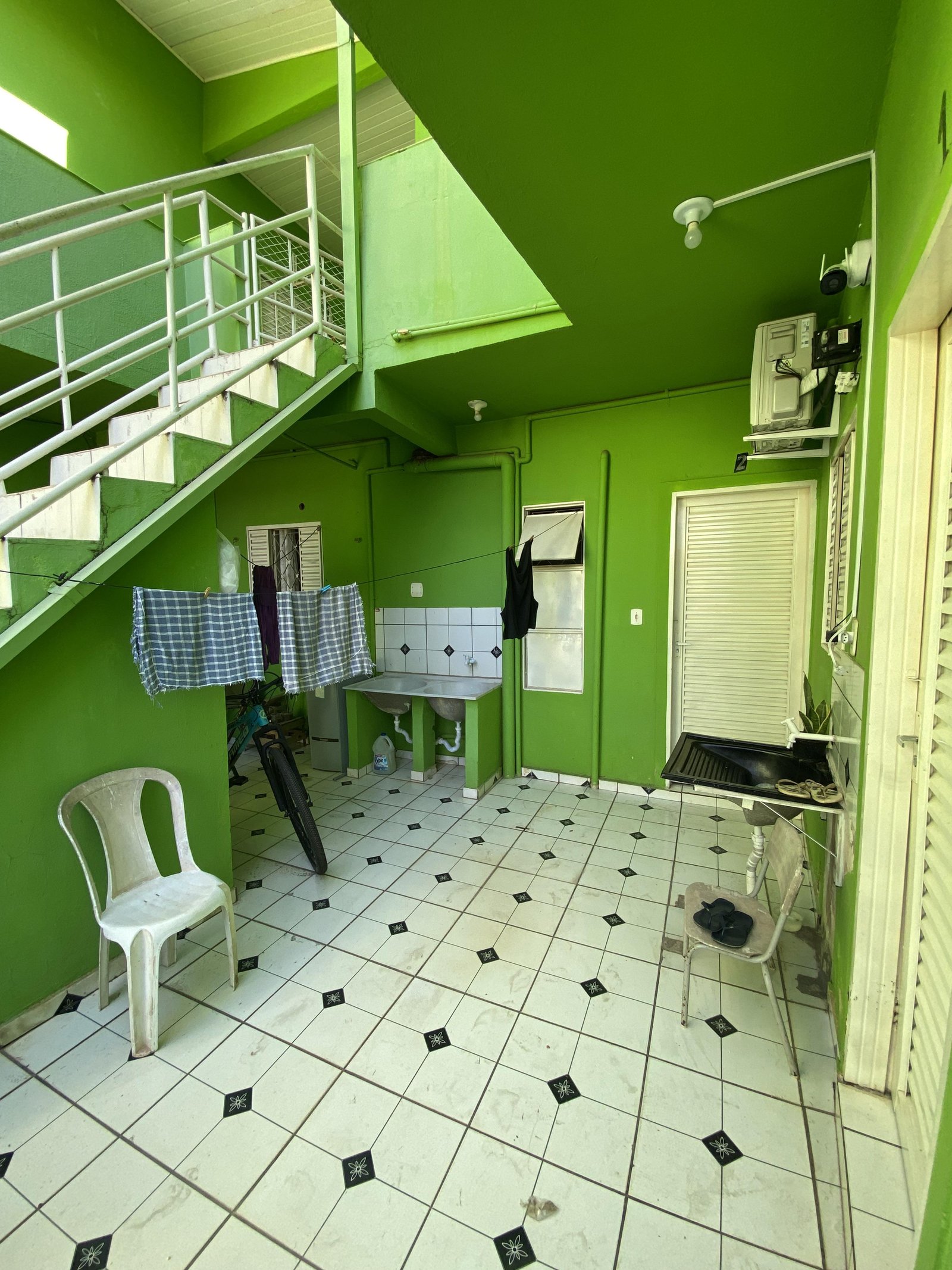 Imóvel com 9 kitnets à venda no CPA 1 em Cuiabá - investimento com alta rentabilidade