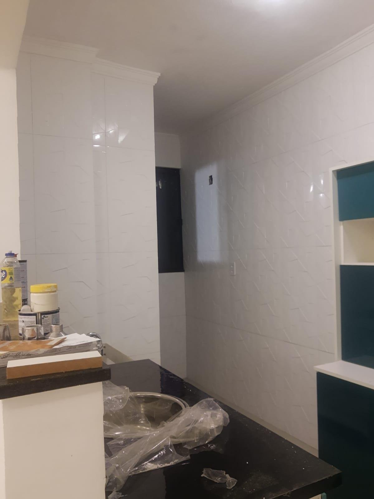 Apartamento todo reformado com 3 quartos