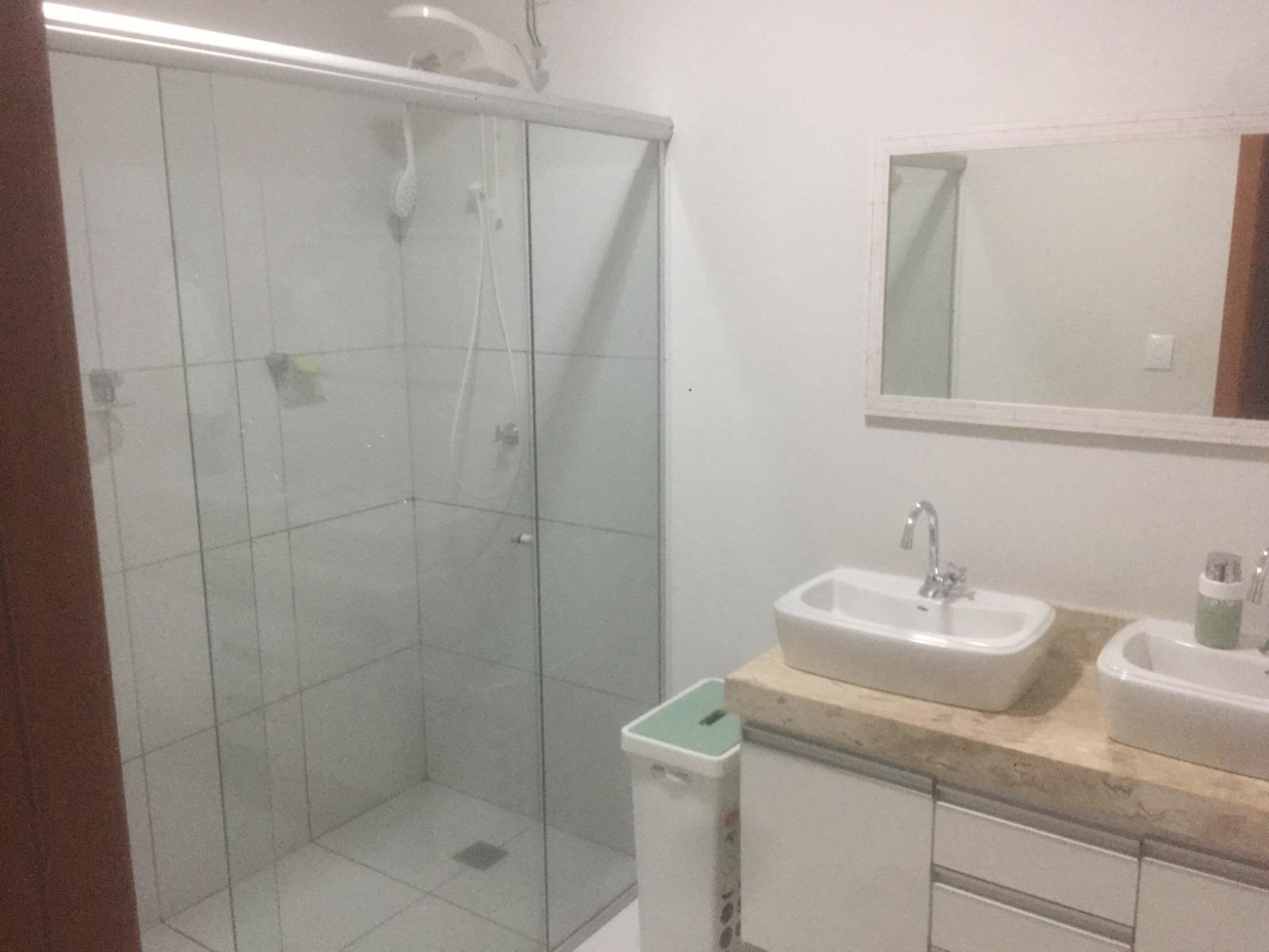 Casa térrea à venda no Condomínio Belvedere I em Cuiabá – 3 suítes, piscina e área gourmet climatizada
