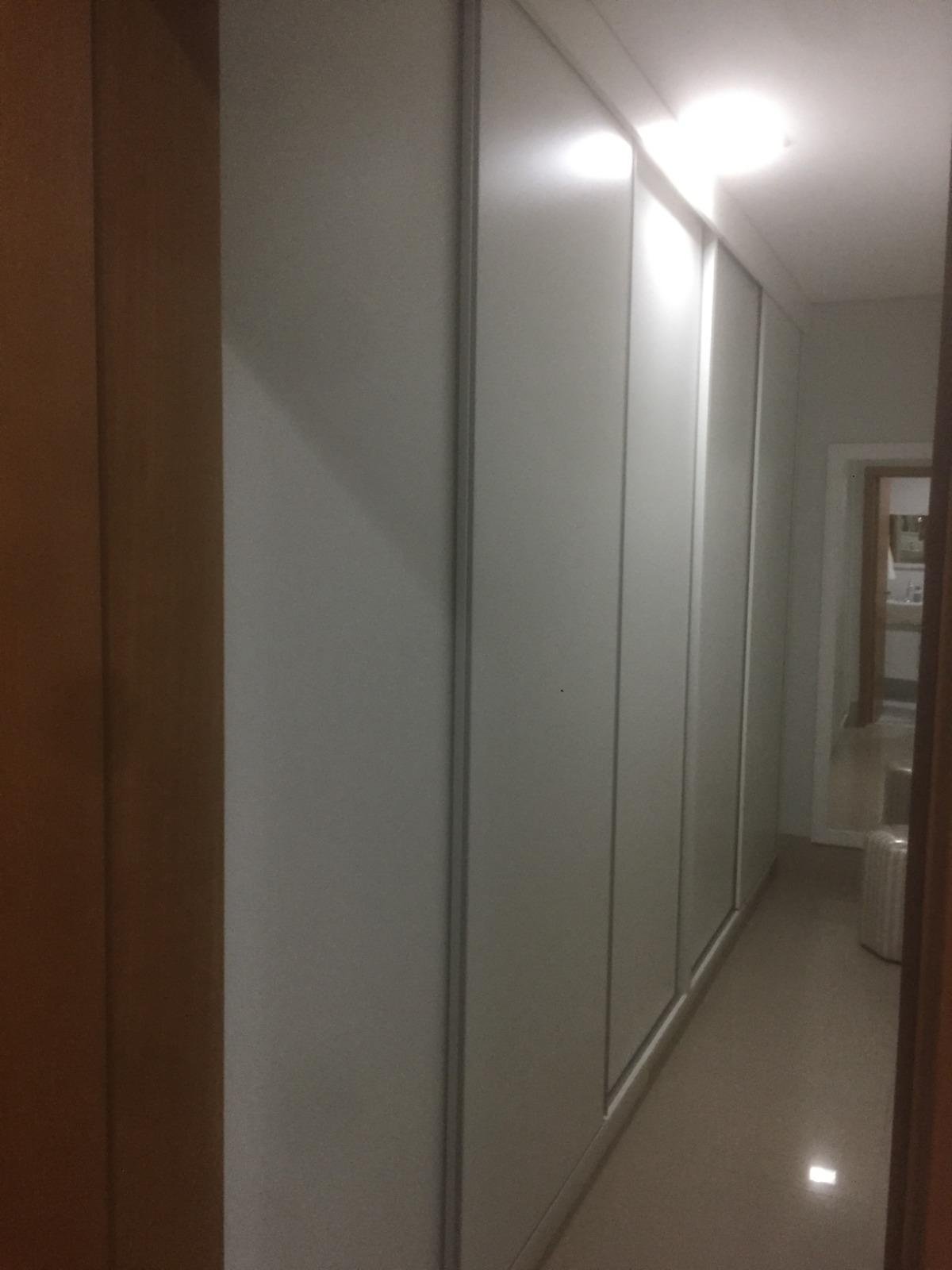 Casa térrea à venda no Condomínio Belvedere I em Cuiabá – 3 suítes, piscina e área gourmet climatizada