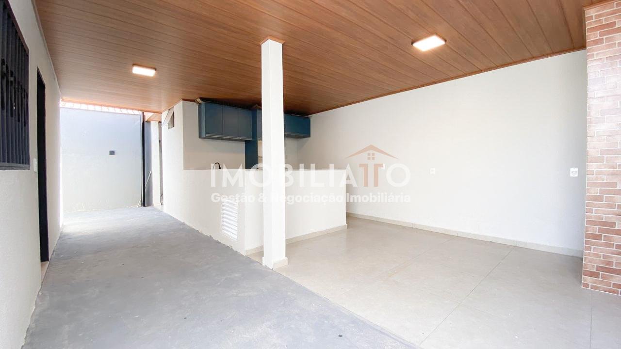 Casa à venda no Jardim Universitário em Cuiabá - 3 quartos, piscina e área gourmet