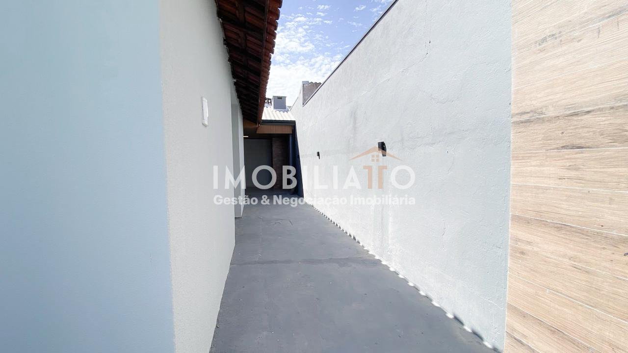 Casa à venda no Jardim Universitário em Cuiabá - 3 quartos, piscina e área gourmet