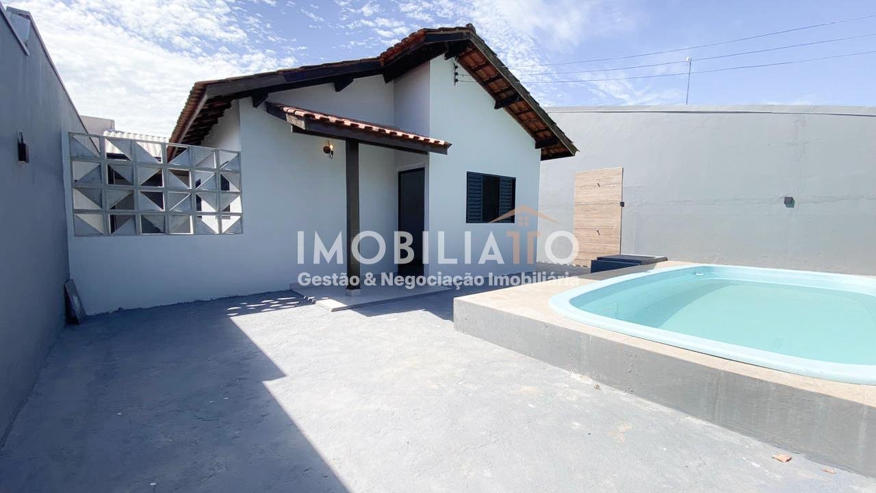 Casa à venda no Jardim Universitário em Cuiabá - 3 quartos, piscina e área gourmet