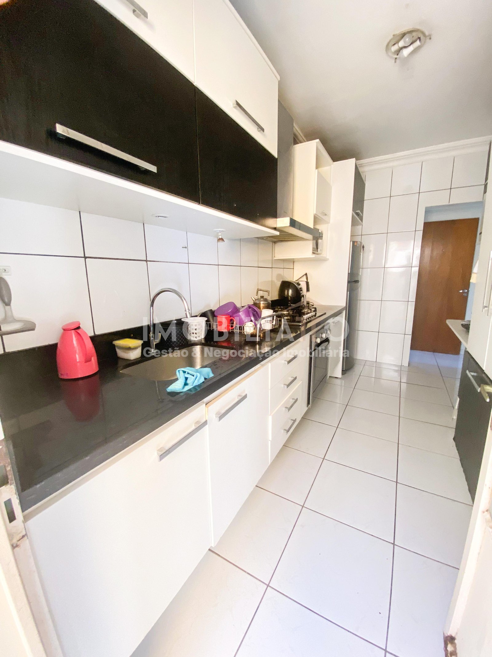 Apartamento à Venda - Região Central da Avenida do CPA, Cuiabá