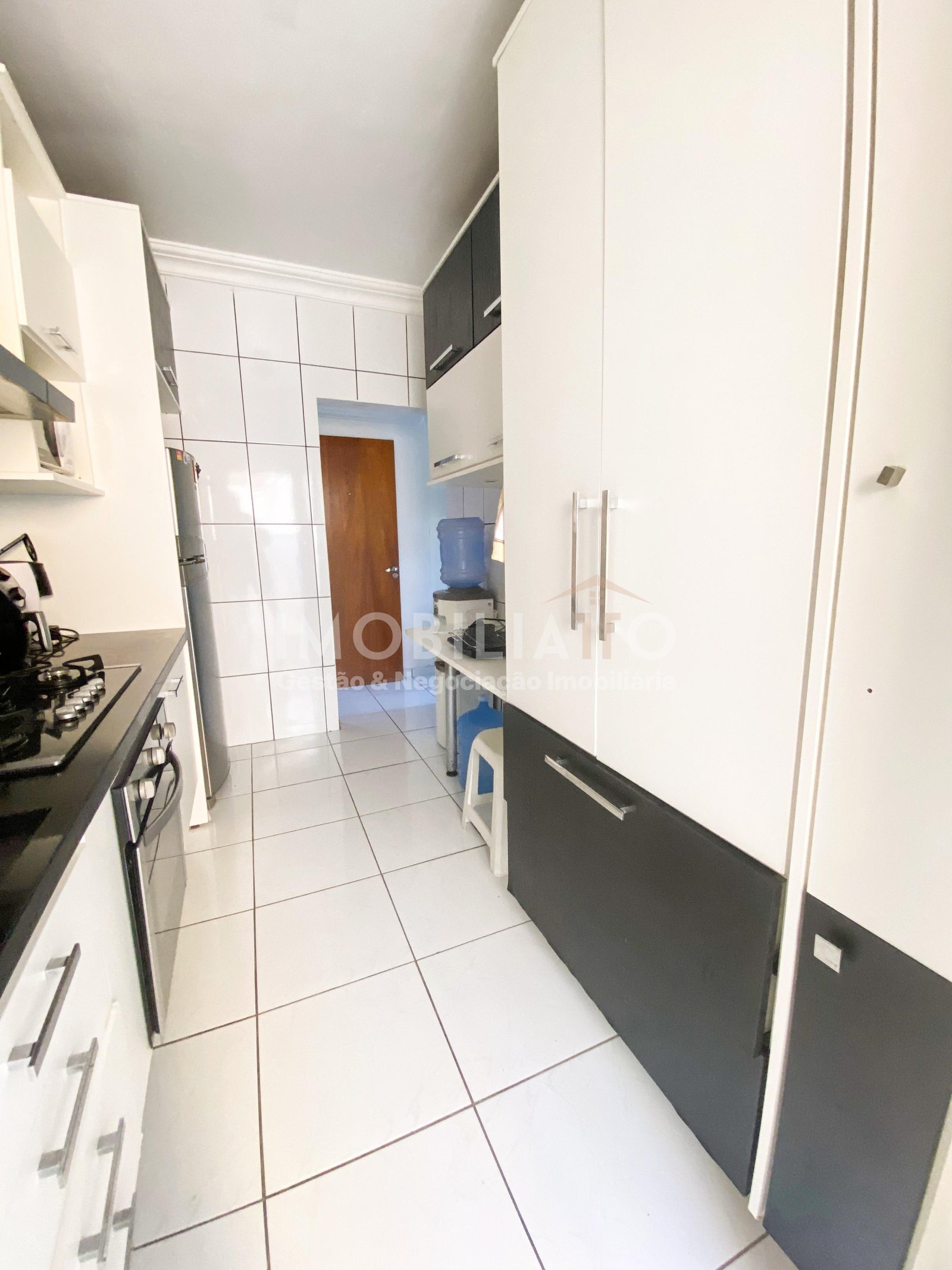 Apartamento à Venda - Região Central da Avenida do CPA, Cuiabá