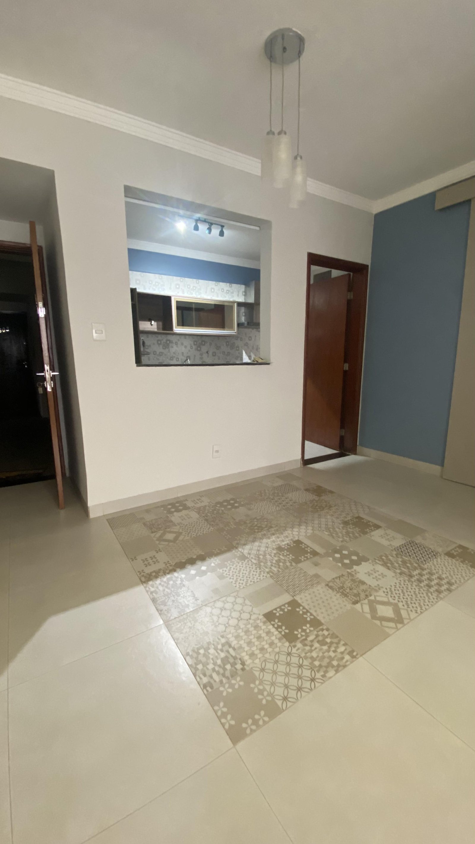 Apartamento à venda no Edifício Pôr do Sol em Cuiabá – 3 quartos, 80m² e reformado