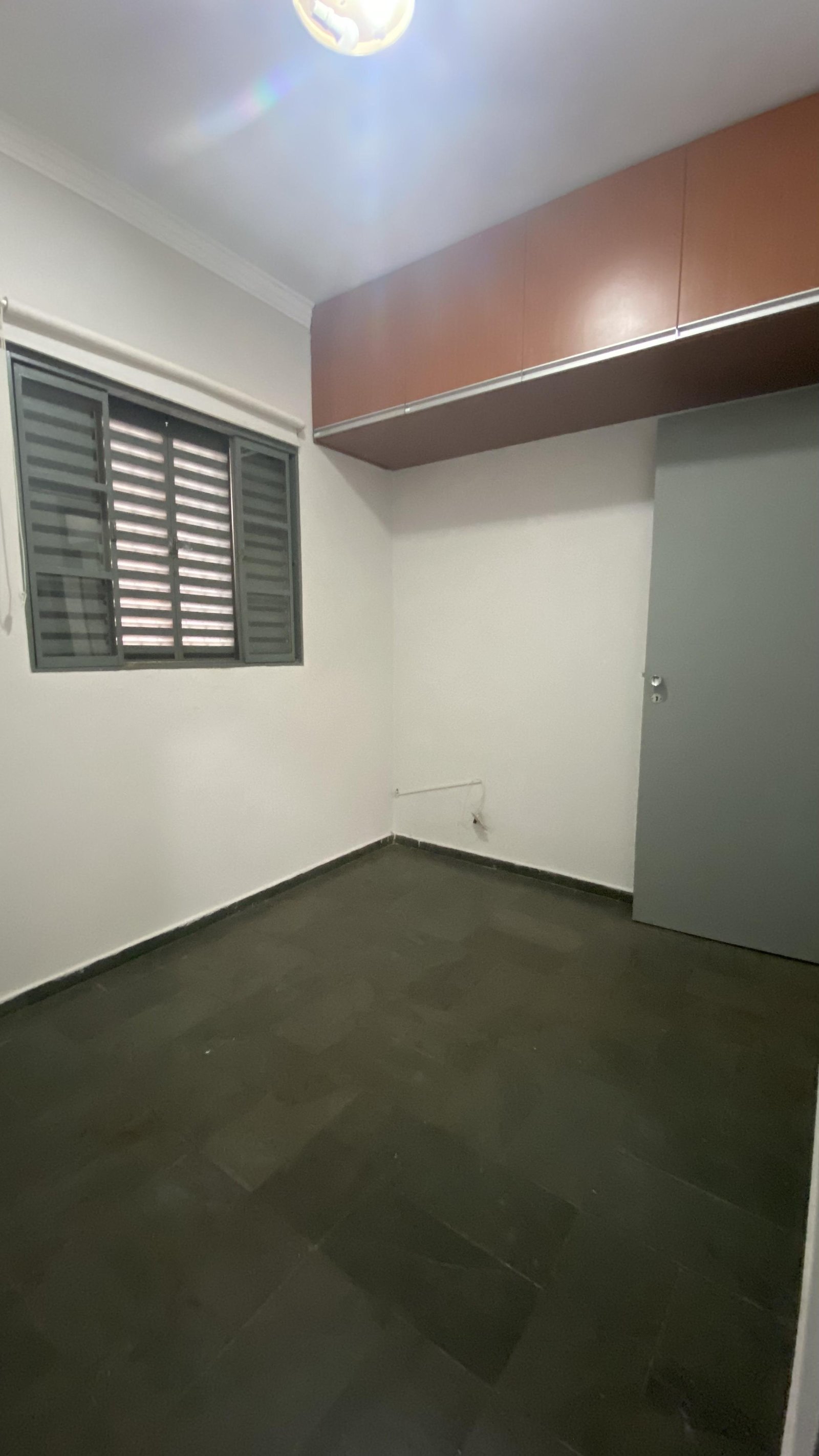 Apartamento à venda no Edifício Pôr do Sol em Cuiabá – 3 quartos, 80m² e reformado