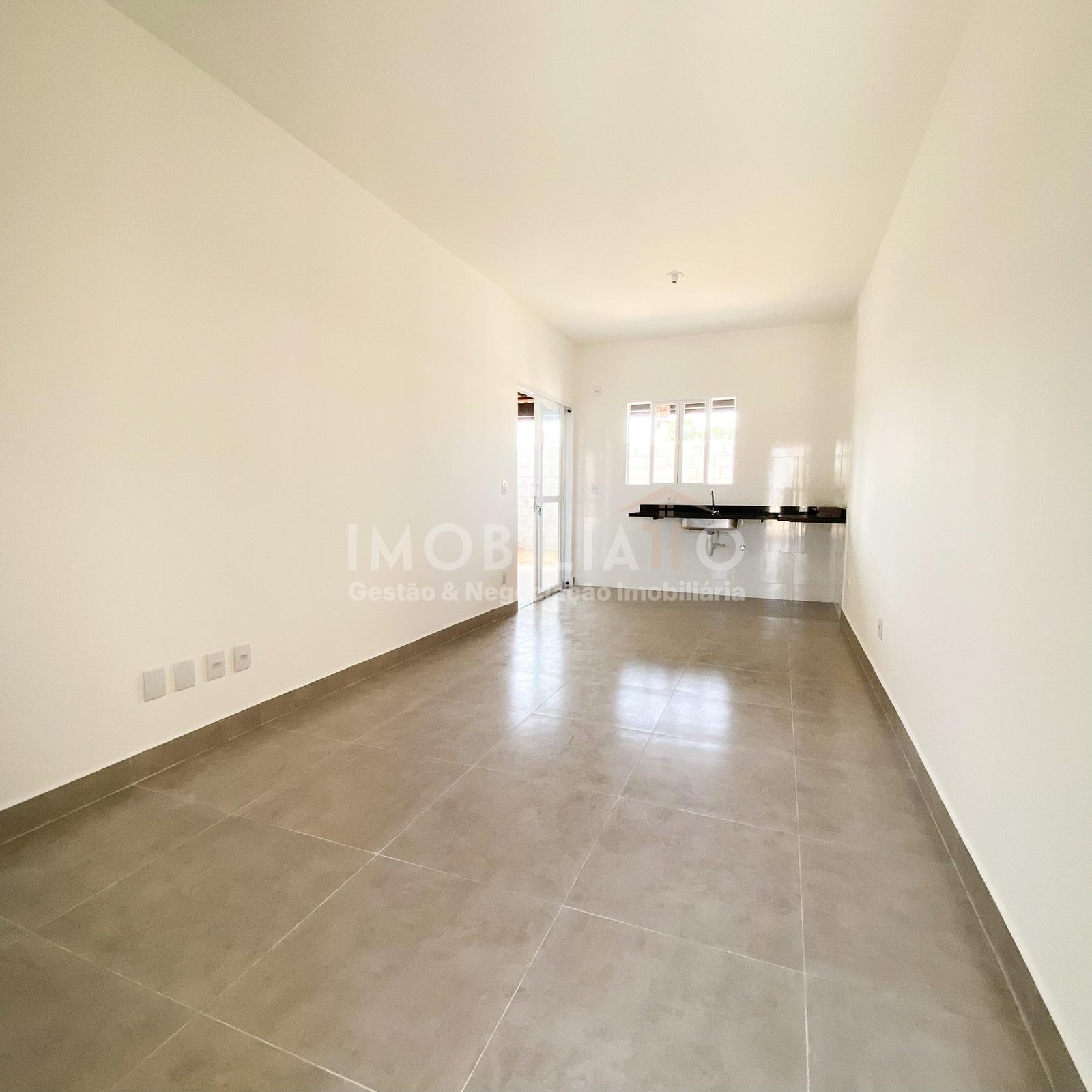 Casa com Suíte à Venda no Condomínio Sevilla90 em Cuiabá – Financiável pelo Minha Casa Minha Vida
