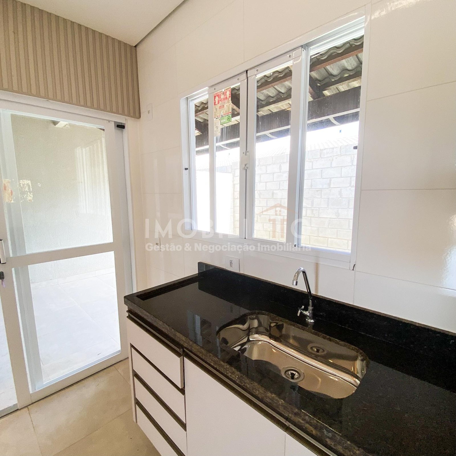 Casa com Suíte à Venda no Condomínio Sevilla90 em Cuiabá – Financiável pelo Minha Casa Minha Vida