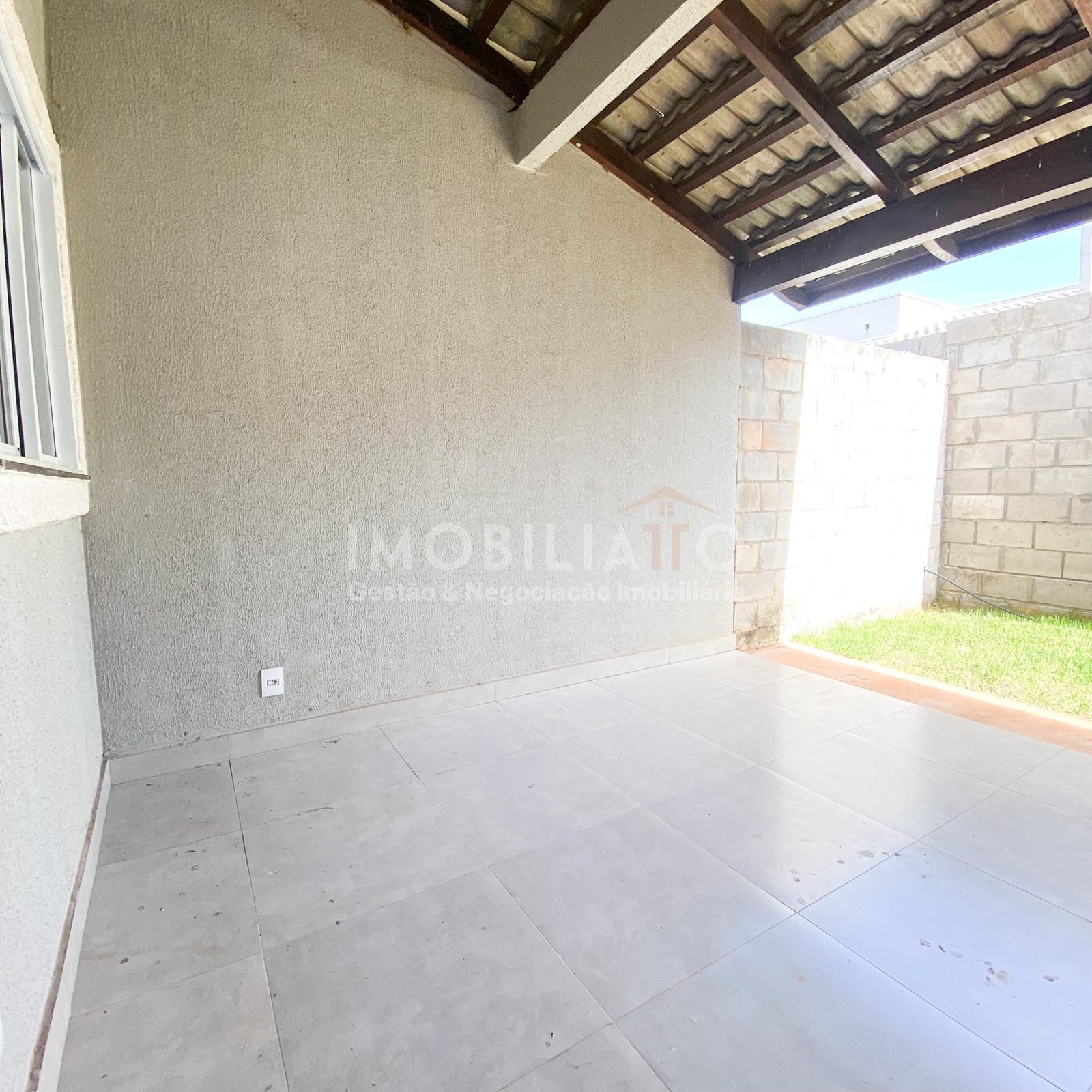 Casa com Suíte à Venda no Condomínio Sevilla90 em Cuiabá – Financiável pelo Minha Casa Minha Vida