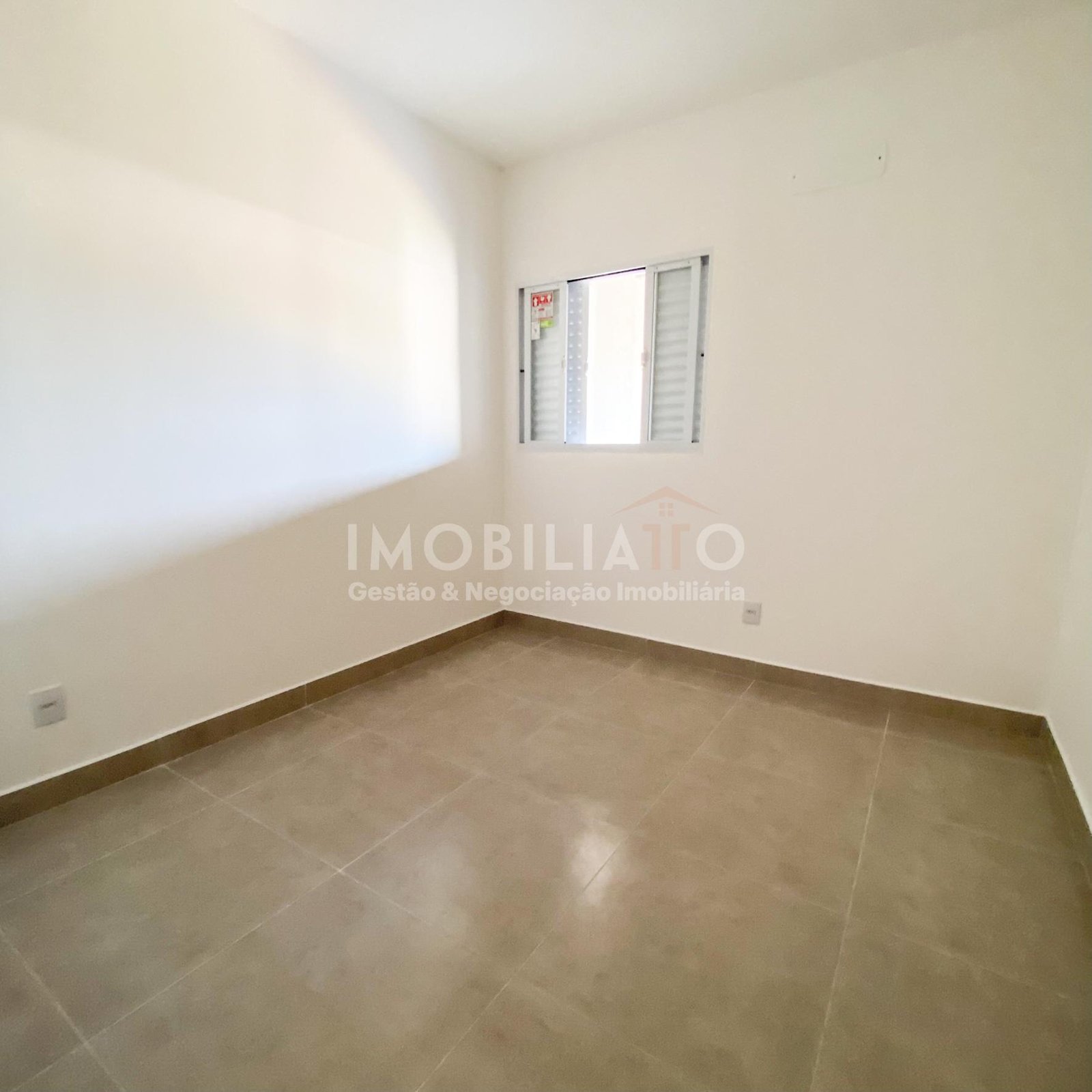 Casa com Suíte à Venda no Condomínio Sevilla90 em Cuiabá – Financiável pelo Minha Casa Minha Vida