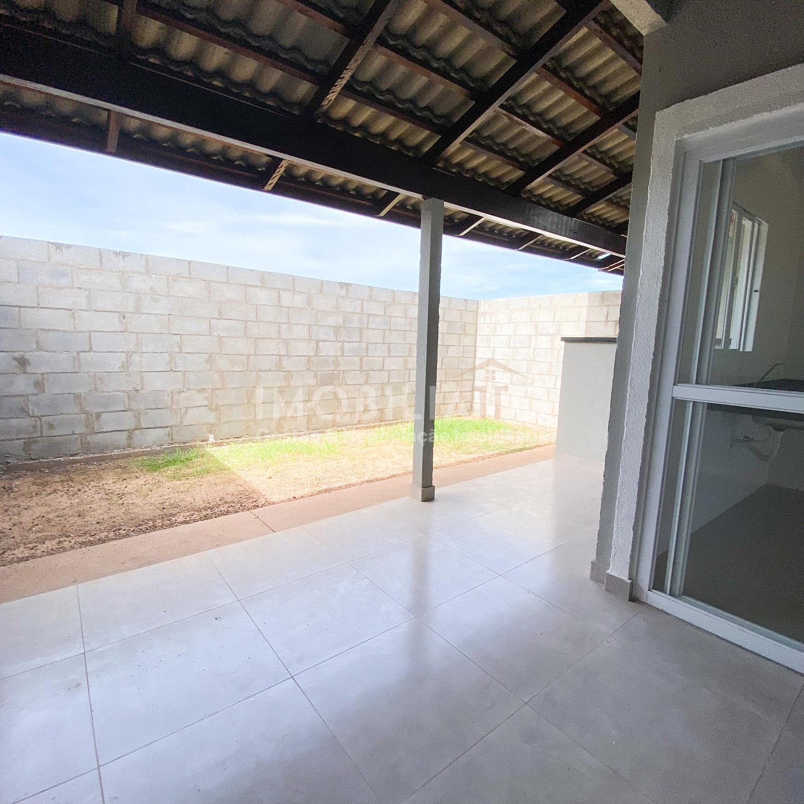 Casa com Suíte à Venda no Condomínio Sevilla90 em Cuiabá – Financiável pelo Minha Casa Minha Vida