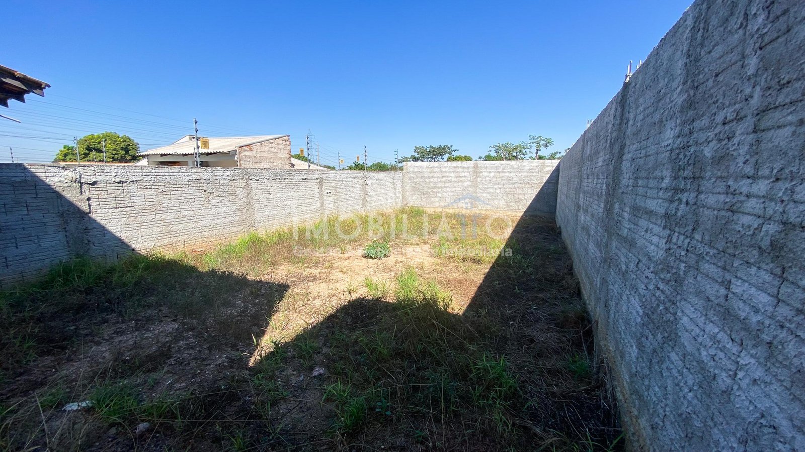 Casa Térrea à Venda no Bairro Icaraí – 2 Quartos, Quintal Amplo e Financiamento MCMV