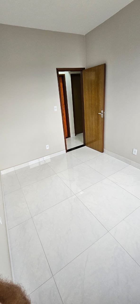 Apartamento atrás do shopping fórmula em Várzea Grande todo reformado